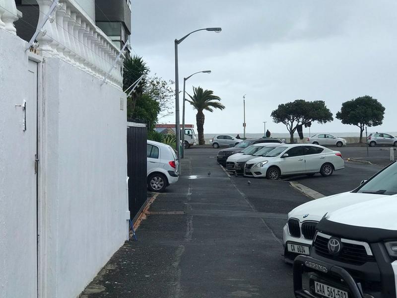 To Let 2 Bedroom Property for Rent in Sea Point Western Cape